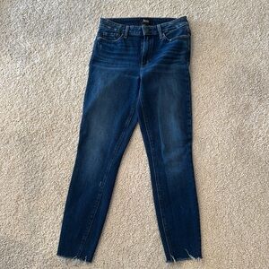 Raw hem skinny Paige jeans size 28